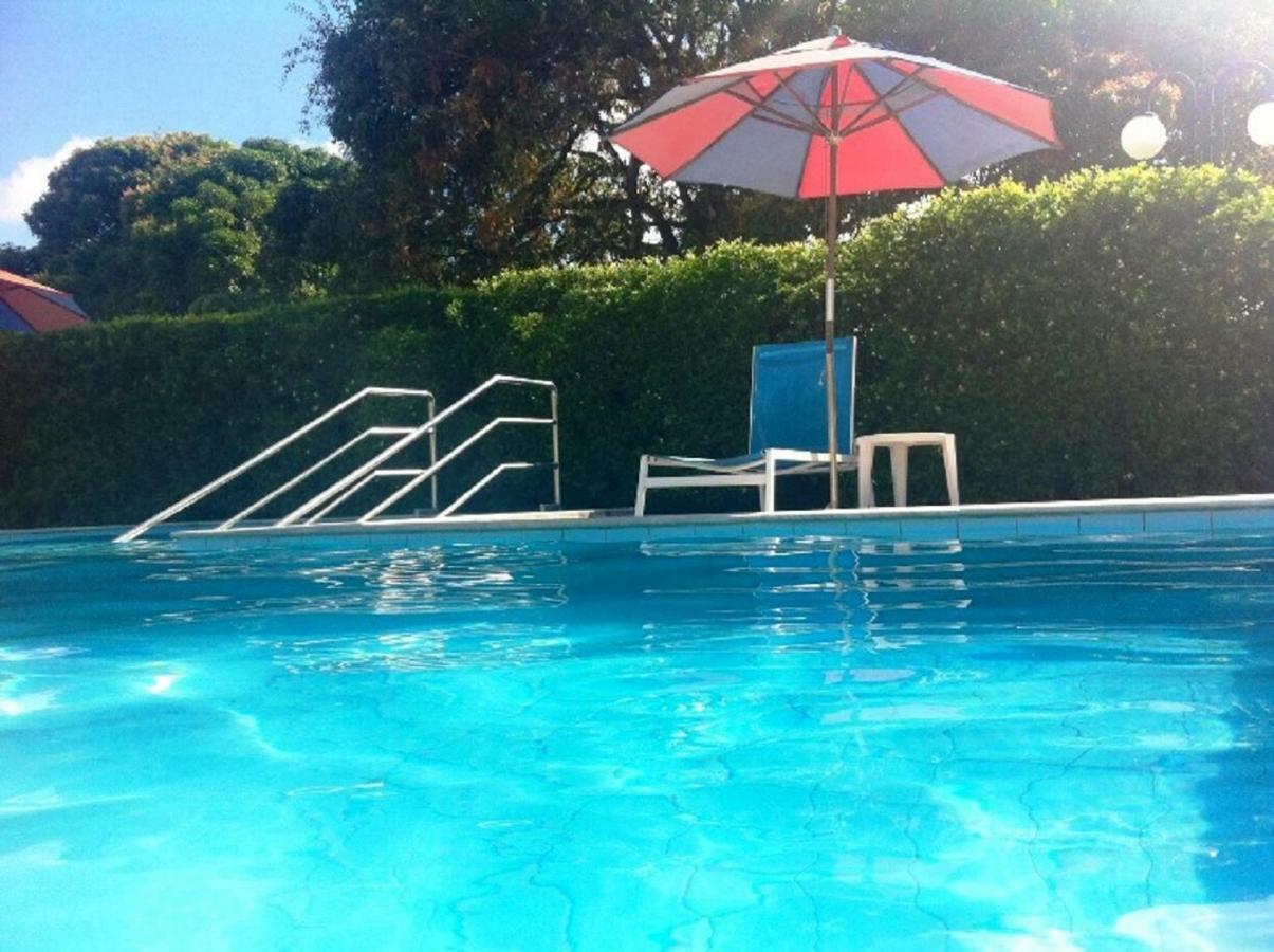 Yacht Village 104 - Nbi - Ponta Negra *